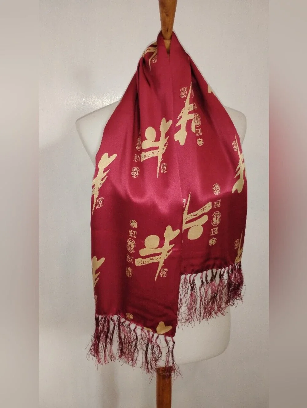 FRINGED SILK MEN'S SCARF NWOT